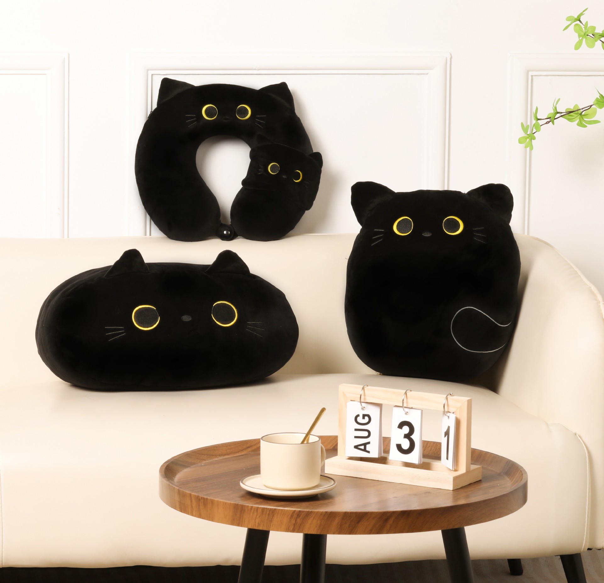 The popular black cat U-shaped pillow car headrest is black and cute. The cute cat question mark pillow eye mask bag is highly recommended on Xiaohongshu pic 4