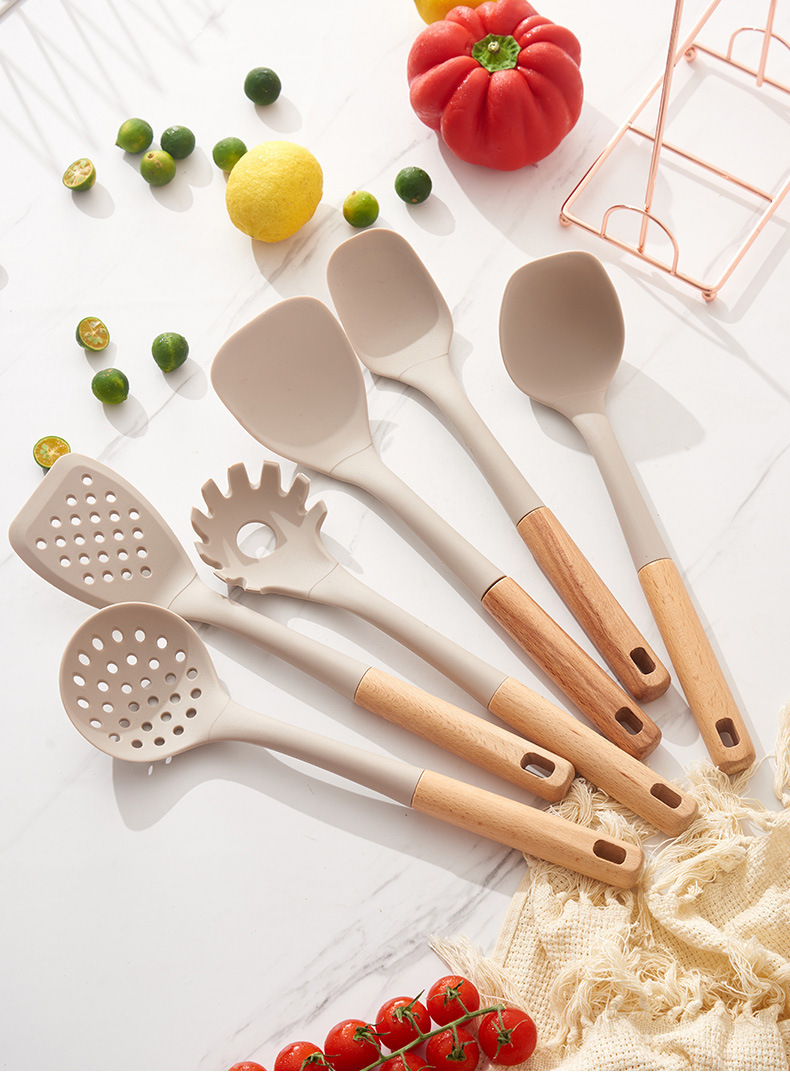 榉木柄硅胶厨具7件套不粘锅专用汤勺捞篱家用铁架硅胶厨房套装热详情10