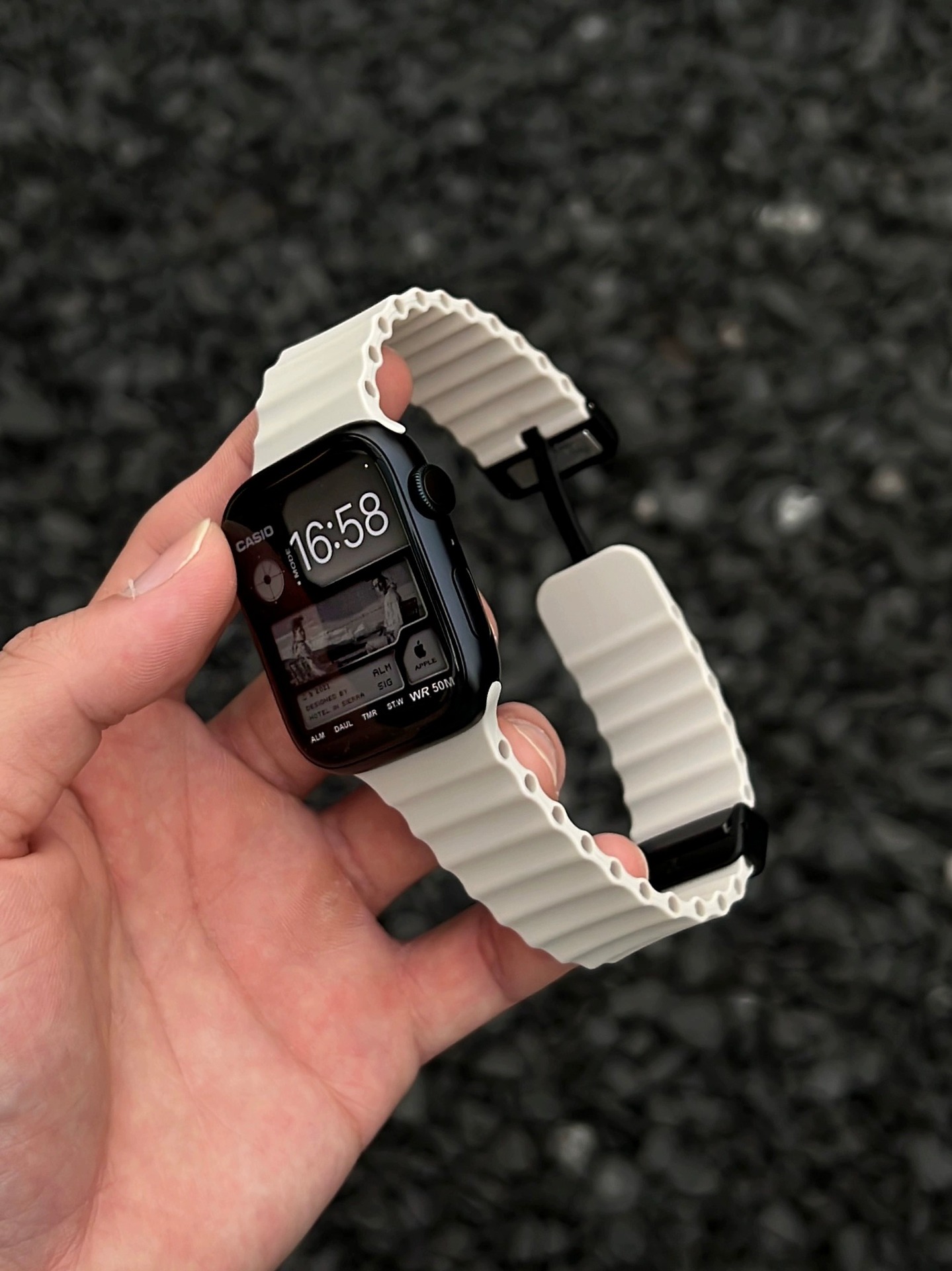 新款海洋透气硅胶磁吸简约适用苹果手表带AppleWatch456iwatch789详情1