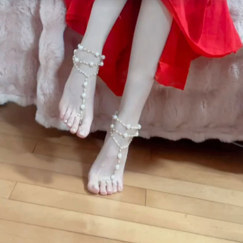 Luxurious rhinestone, tassel and pearl interlocking finger design foot accessory for the exotic princess performance in Indian dance pic 10