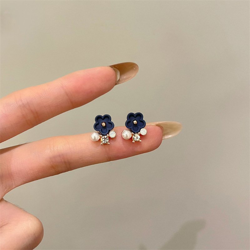 S925银针哑光宝蓝色小花镶钻珍珠复古超仙小巧精美温柔显白耳钉详情5