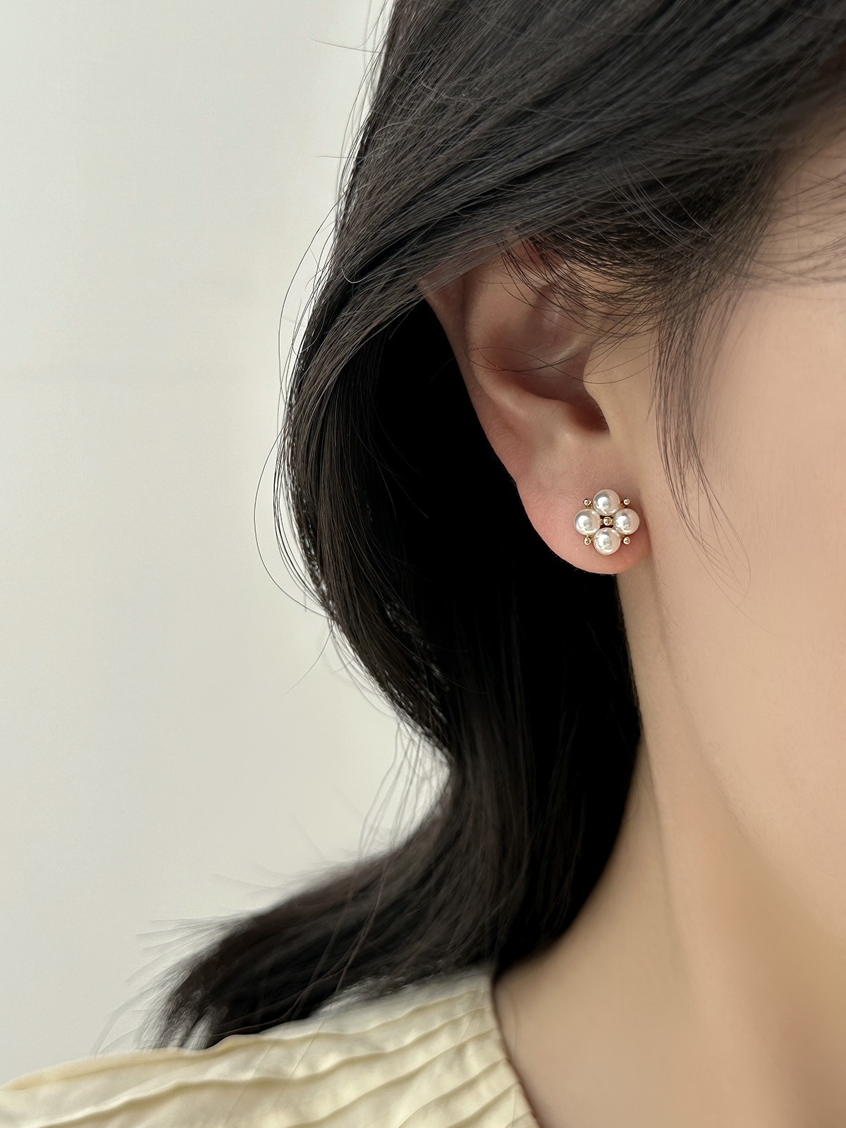 925 silver needle freshwater pearl small stud earrings for women, French, simple and elegant, a popular accessory pic 1