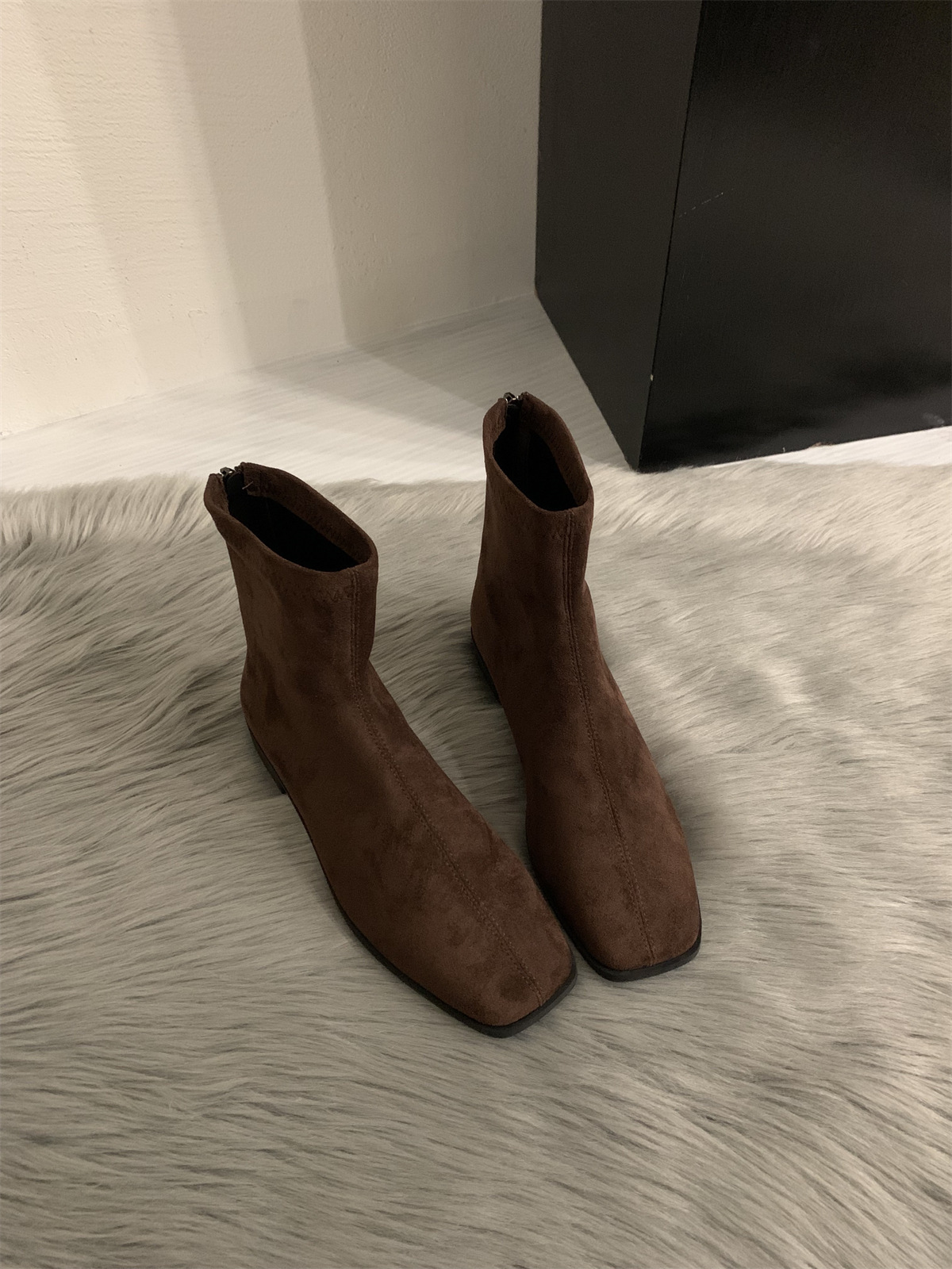 2024秋冬季新款极简软皮方头百搭低跟马丁靴女后拉链平底瘦瘦短靴详情21