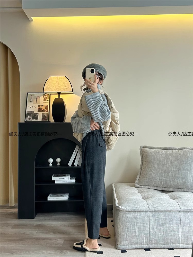 2024年新款女装秋季韩版薄款V领长袖针织开衫 宽松显瘦短款外穿上衣 女装加工精致时尚详情19