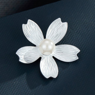 复古高级感金色拉丝珍珠花朵胸针优雅不过时淡水珍珠胸花新款别针详情5