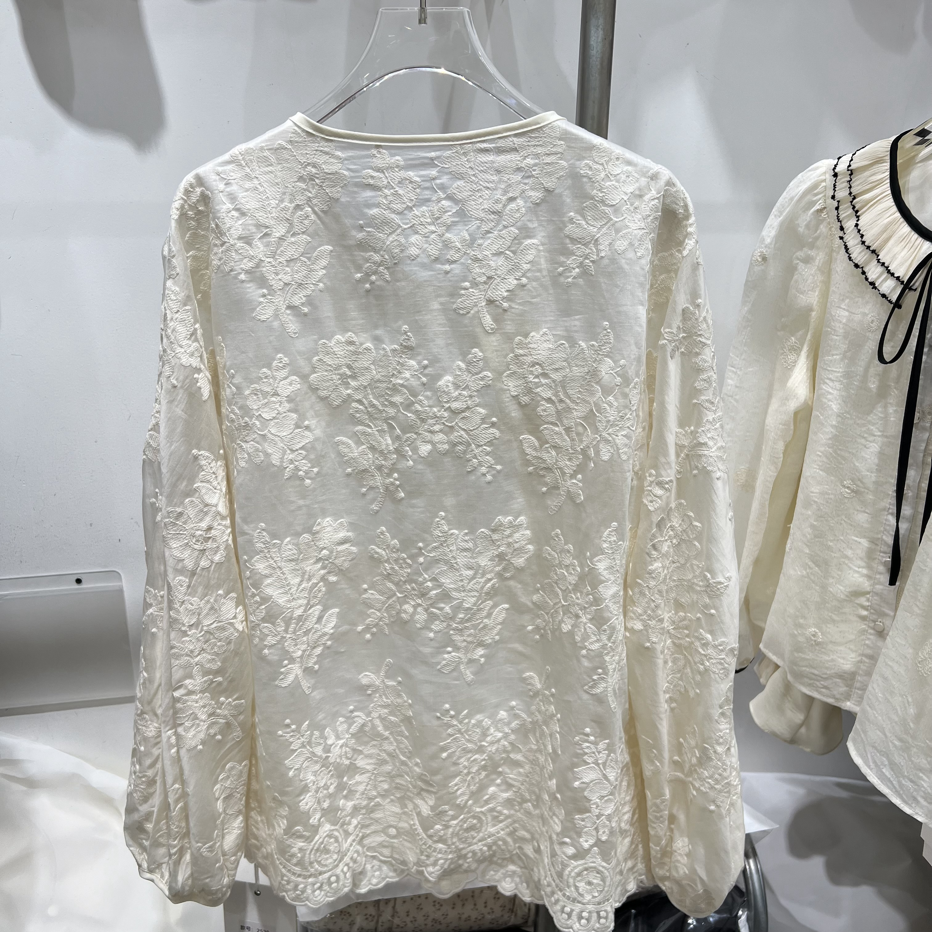 Korean version 2024 Spring New retro button-down chiffon shirt for women, new Chinese-style, high-end lace shirt top pic 13