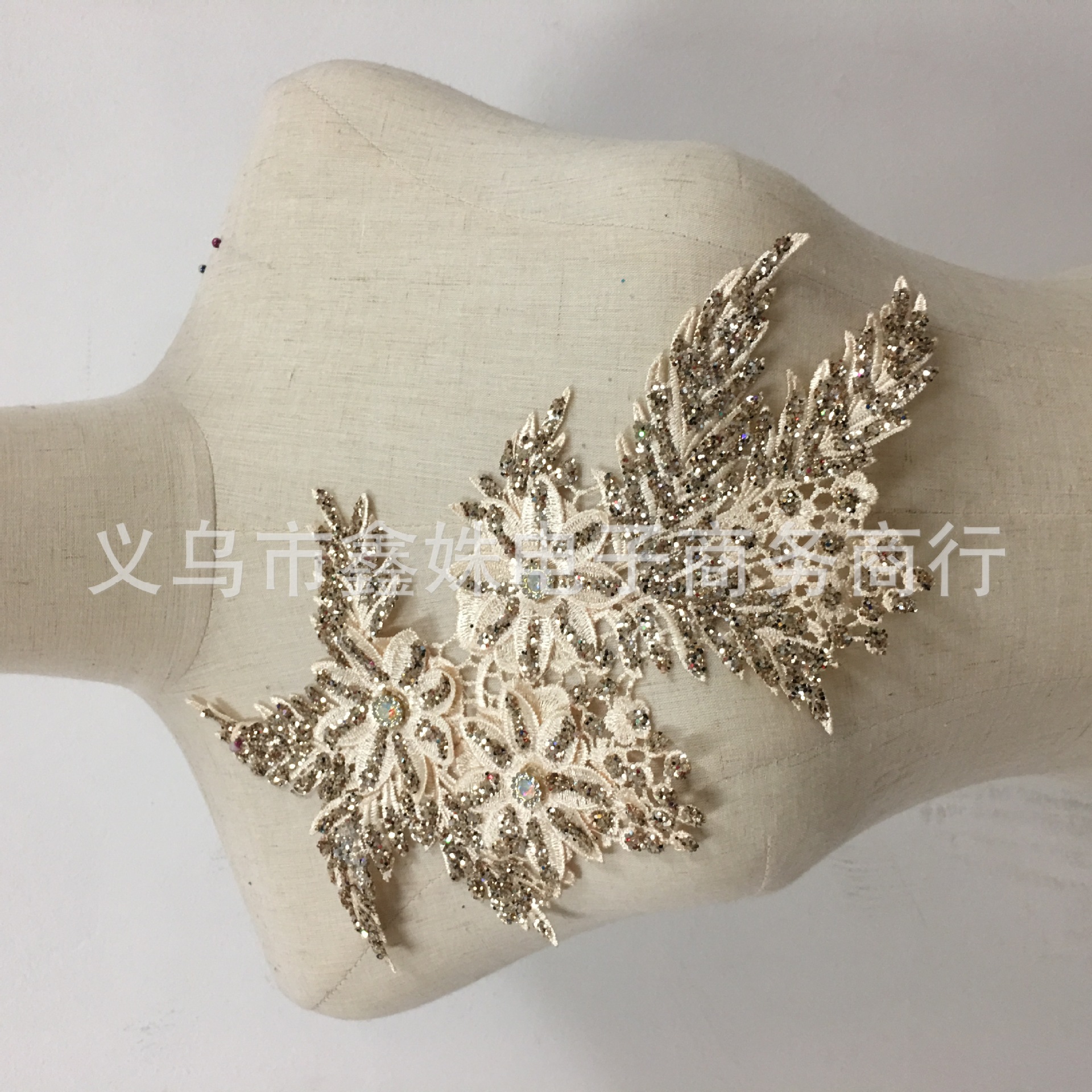 金线水溶女装领花花个 外贸蕾丝花边 婚纱礼服肚皮舞贴花辅料详情13