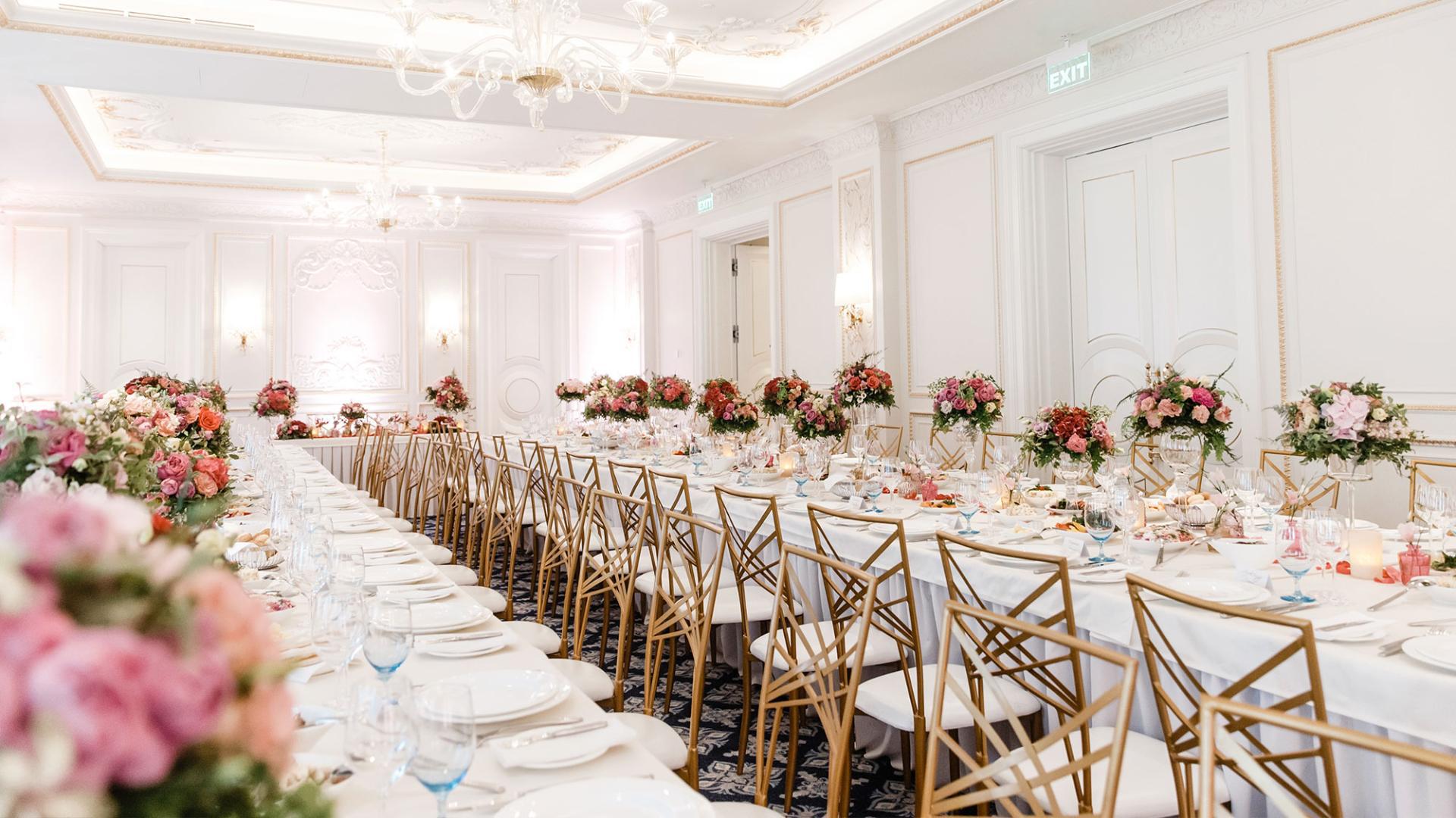 180811-4-2000-wed-stpetersburg