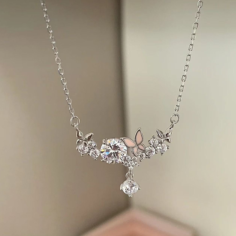 「与春同频」流苏蝴蝶项链2025新款时尚轻奢甜美设计感锁骨链详情2