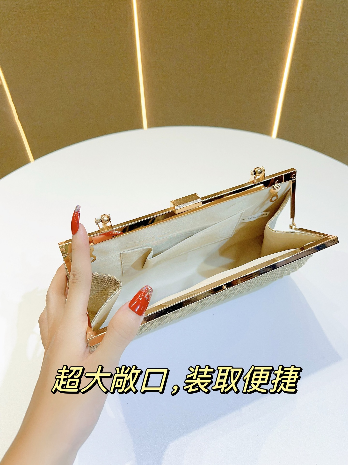 新款闪亮皱褶大容量手提包女公主包斜跨包晚宴包礼服包KTV手袋小详情4