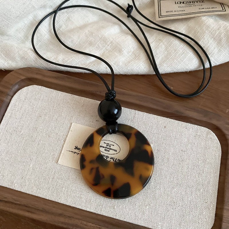 Maillard retro necklace for women, a new and niche Korean-style sweater chain, a fashionable autumn and winter versatile and high-end necklace for wholesale pic 23