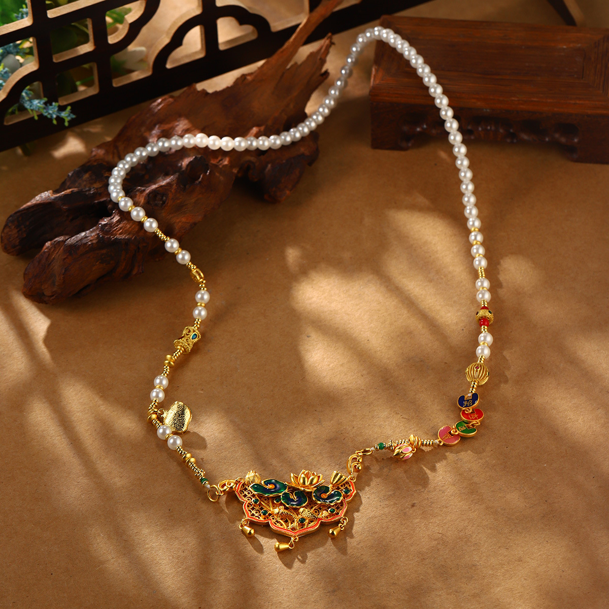 New Chinese-style retro peace lock butterfly pearl necklace for women, elegant and sophisticated, fashionable and versatile, exquisite collarbone chain pic 32