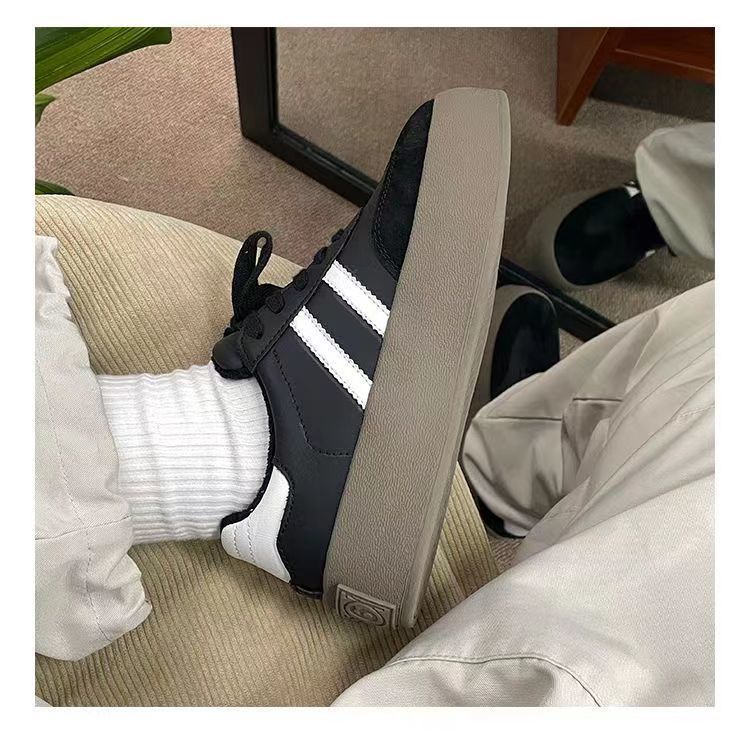 德训鞋2025冬季新款女鞋舒适时尚低帮休闲复古板鞋厚底增高小白鞋详情5