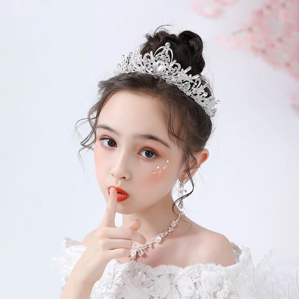 新娘头饰王冠结婚奢华大气日韩婚纱发饰十八岁生日成年礼水晶皇冠详情5
