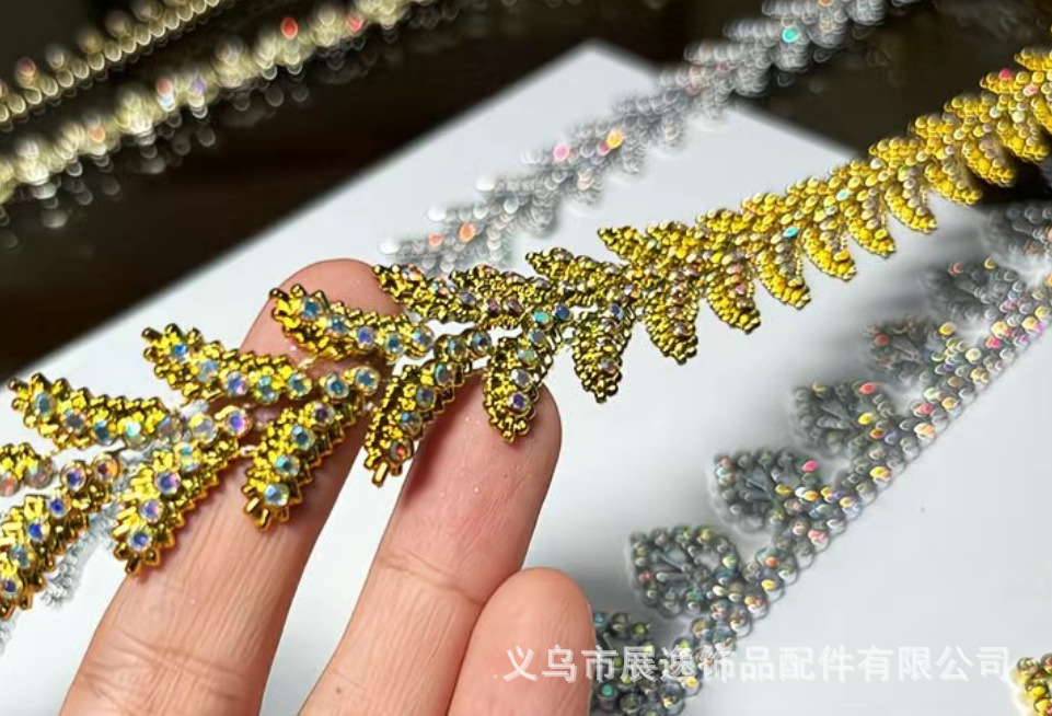 爆款水钻镶嵌扣头装饰珍珠链条民族服饰厂家直销批发金色银色链条详情4
