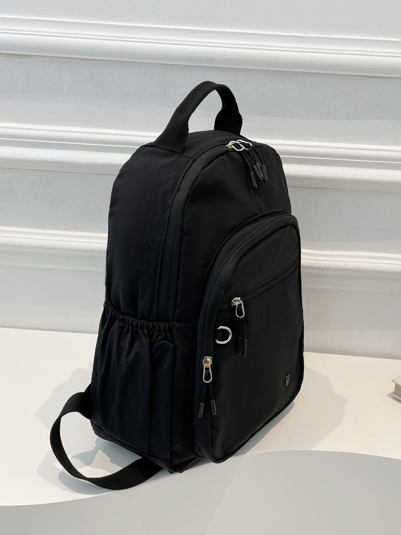 现货外贸跨境大容量轻便多隔层女士休闲百搭防泼水学生双肩包学生详情30