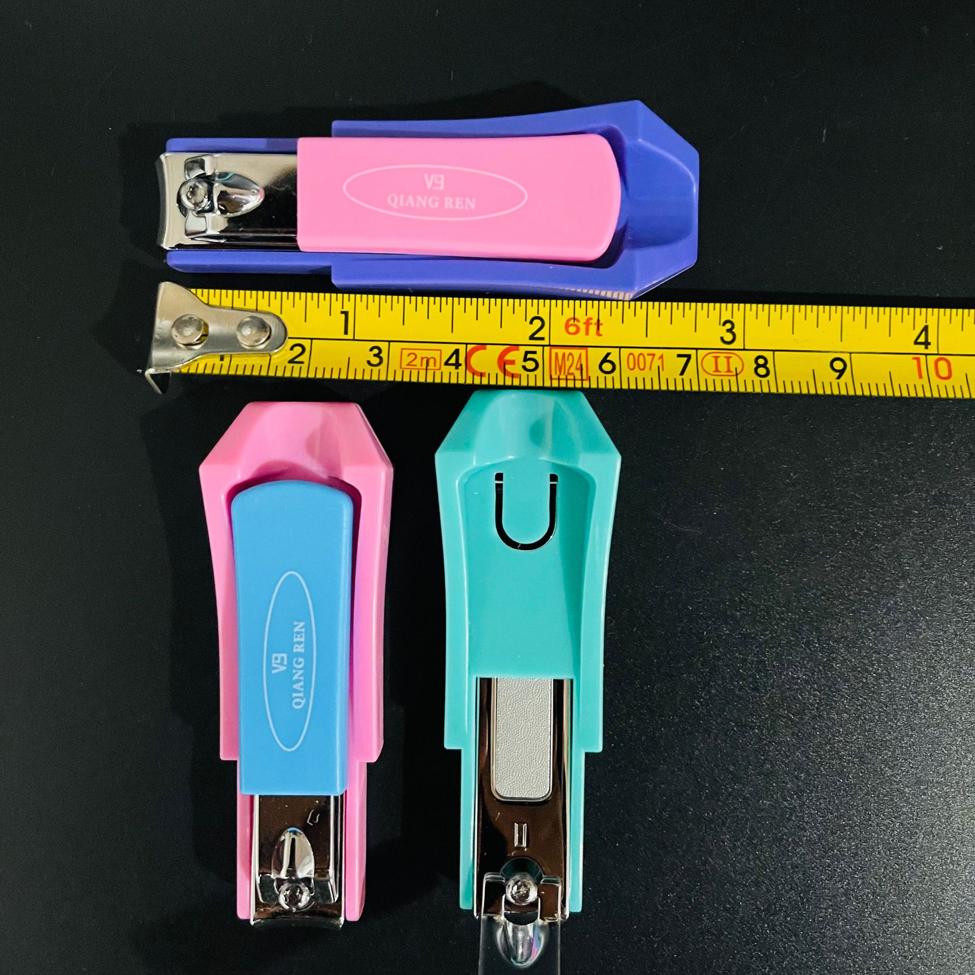 【 Office 】V7860 nail clippers 12/ box 600/ piece V7860 nail clippers Flat edge Nail clippers Nail clippers Large carbon steel nail clippers Candy color 2 yuan supply batch pic 1