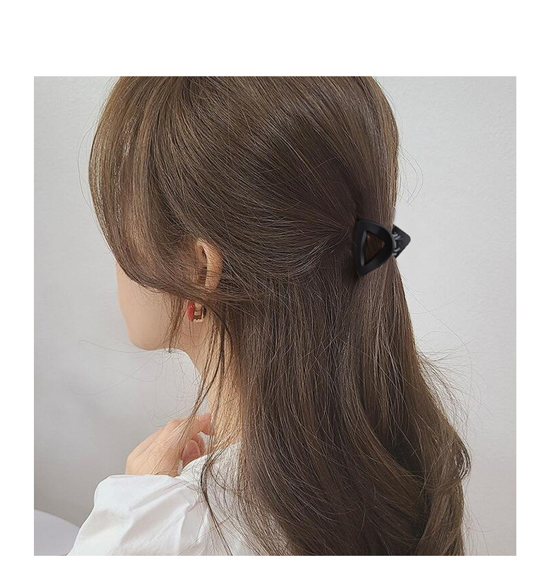 High-end style clips, triangular small gripper headwear, half-tied ponytail, shark clip at the back of the head, female hair clip, hair grabbler pic 2