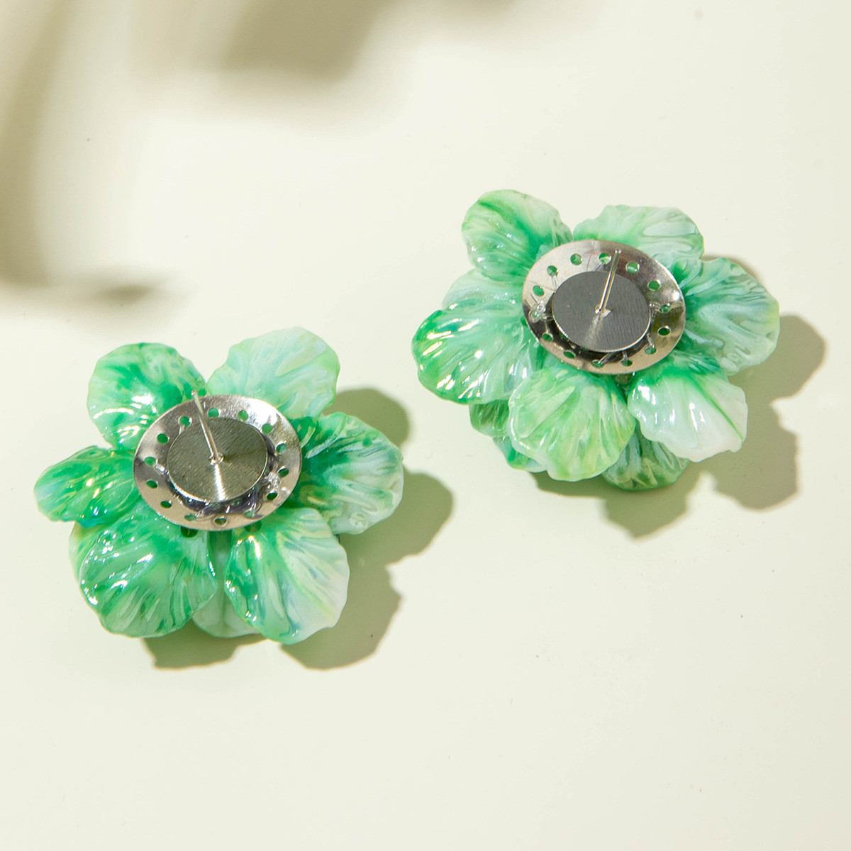 亚马逊跨境清新甜美彩色树脂花瓣花朵耳钉气质多巴胺 耳环耳饰女详情89