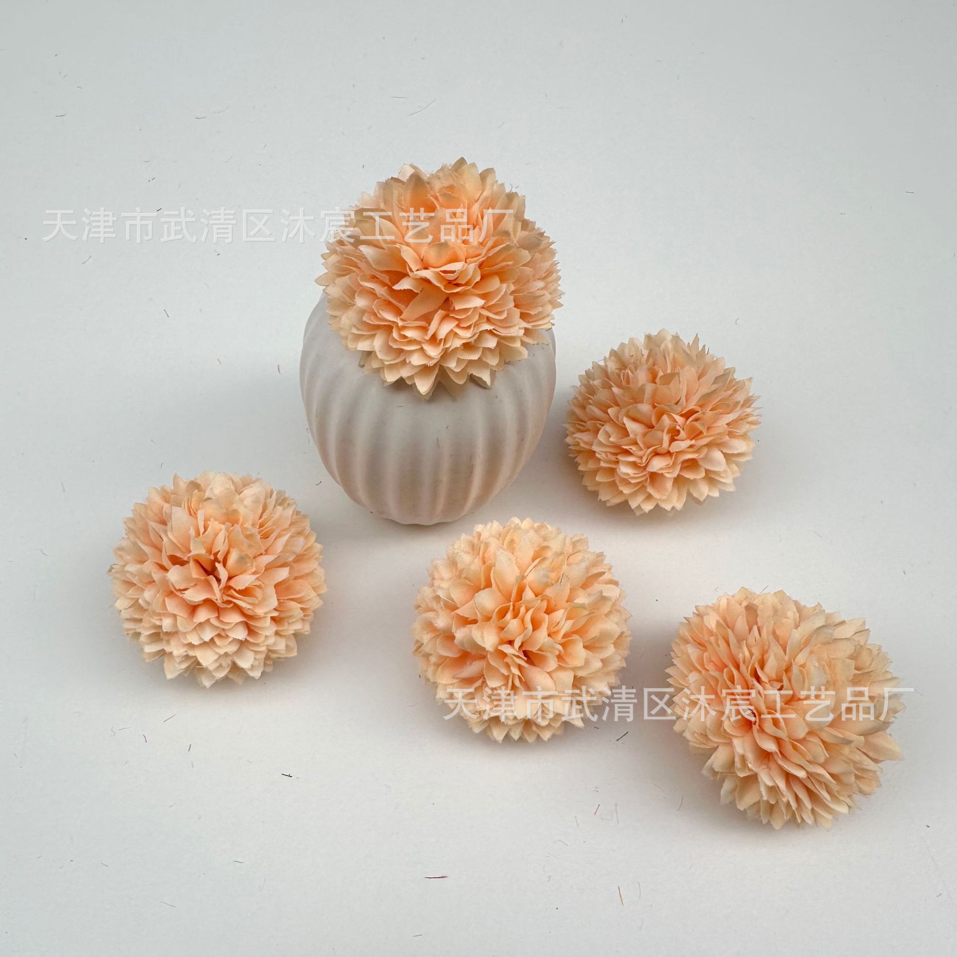 Wholesale of simulated table tennis chrysanthemum flowers, 4 cm small balls, multi-layered chrysanthemums, DIY clothing, corsages, headwear accessories, artificial flowers, office cultural atmosphere decoration, decorative ribbons and ribbons pic 11