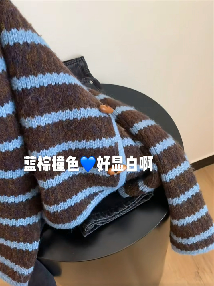 Self-reserved style recommendation ~ A new retro thickened knitted cardigan for women with contrasting color striped horn-button soft and glutinous sweaters for autumn and winter pic 8