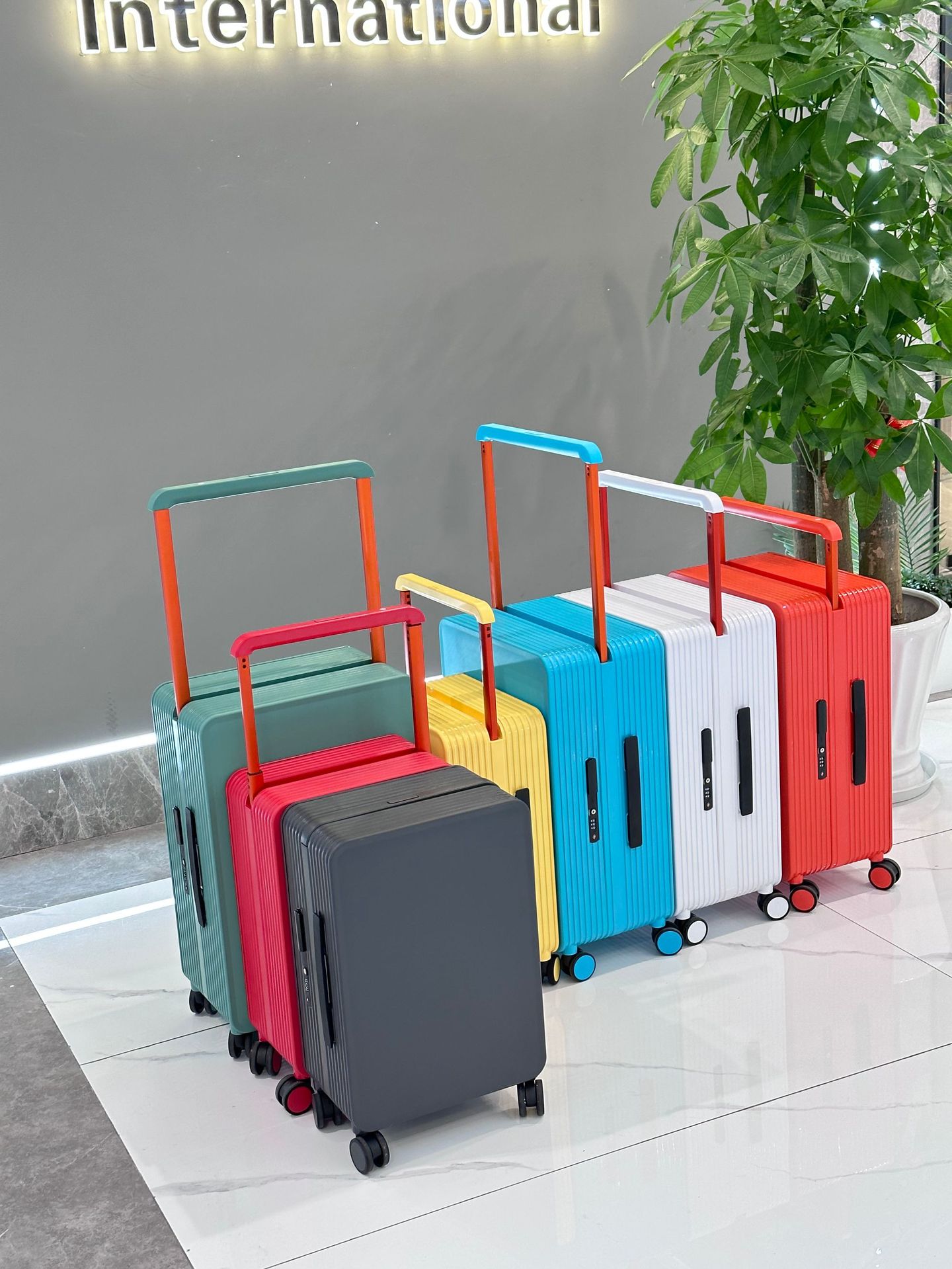 1001宽拉杆行李箱女拉杆箱男旅行箱托运箱20寸24寸登机箱托运箱详情18