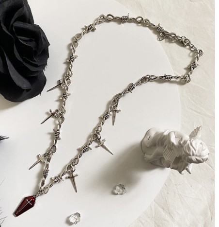 跨境 yk2辣妹风暗黑棺材十字架剑荆棘项链原宿嘻哈街头复古毛衣链详情1