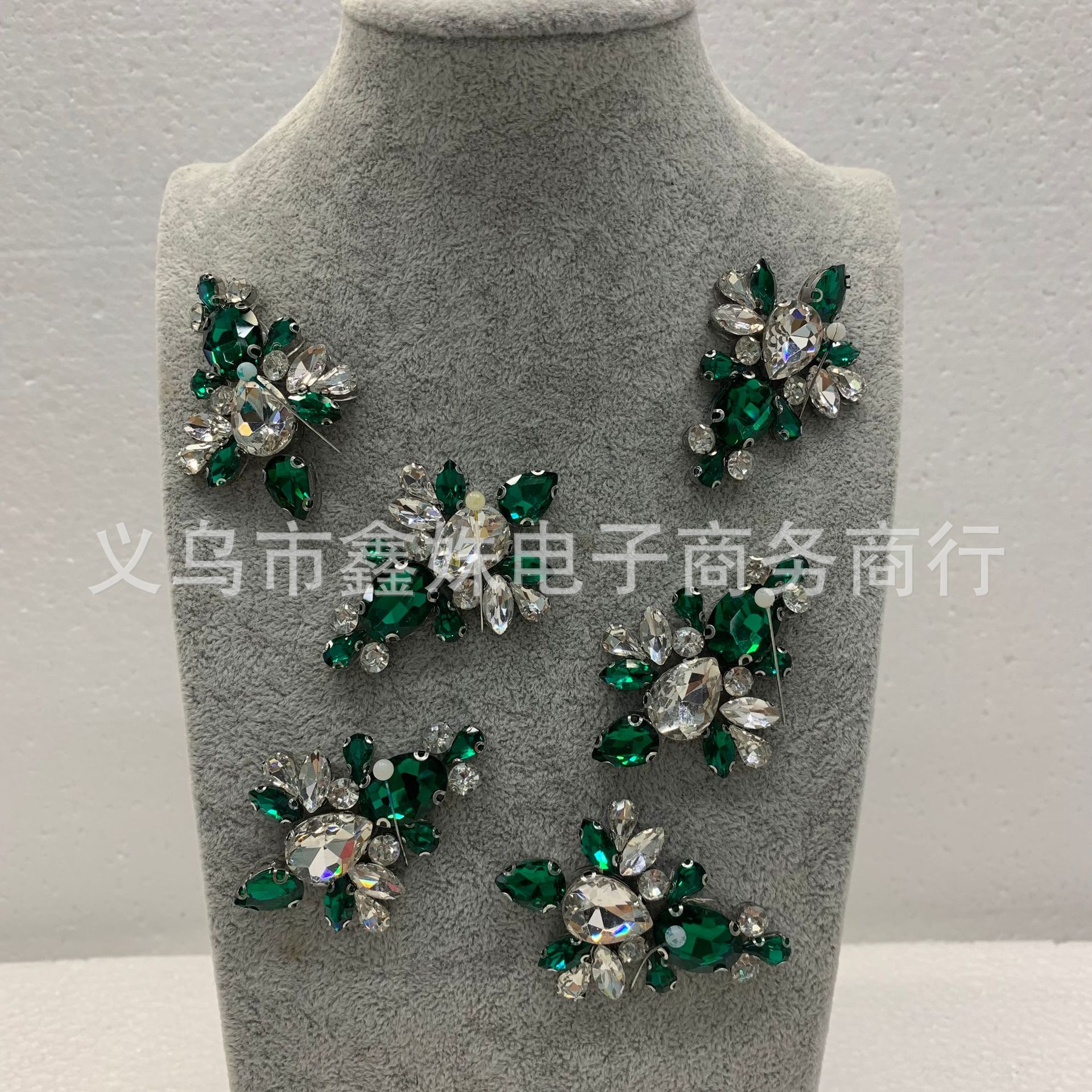 New fashionable and personalized colored diamond hot melt adhesive decal clothing accessories pic 1