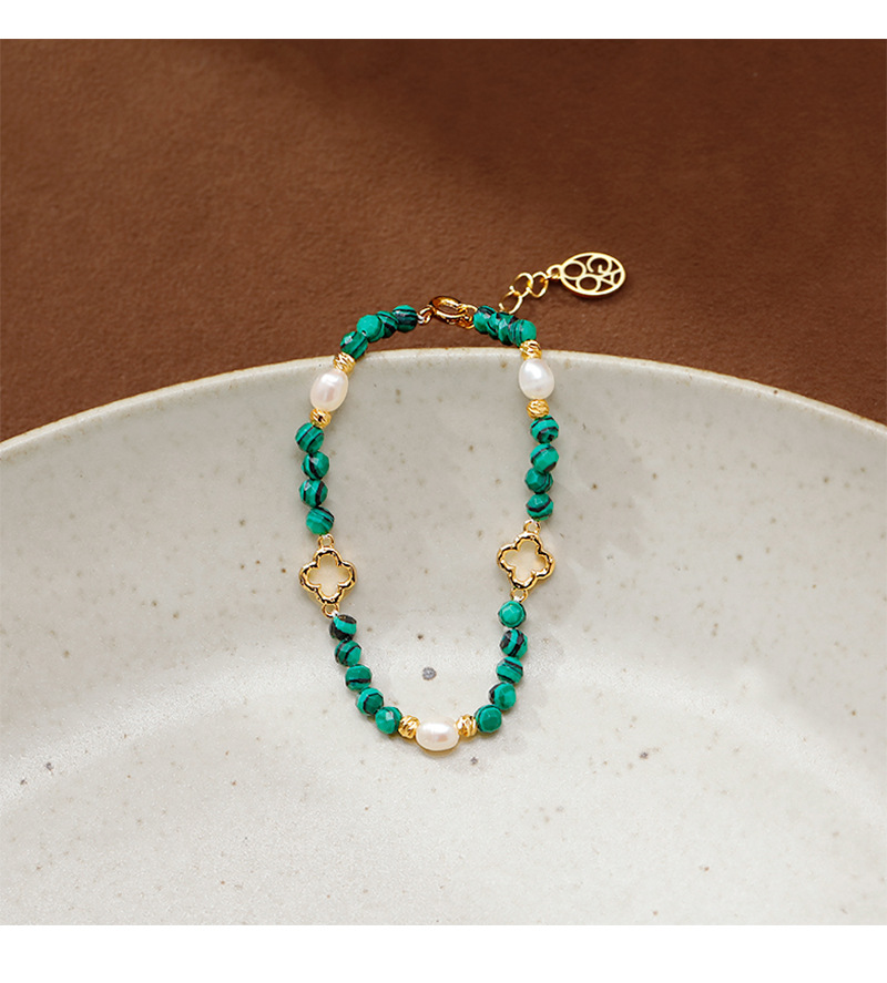 Gentle and elegant freshwater pearl malachite bracelet, noble and retro emerald beaded, simple hollowed-out pattern jewelry pic 6