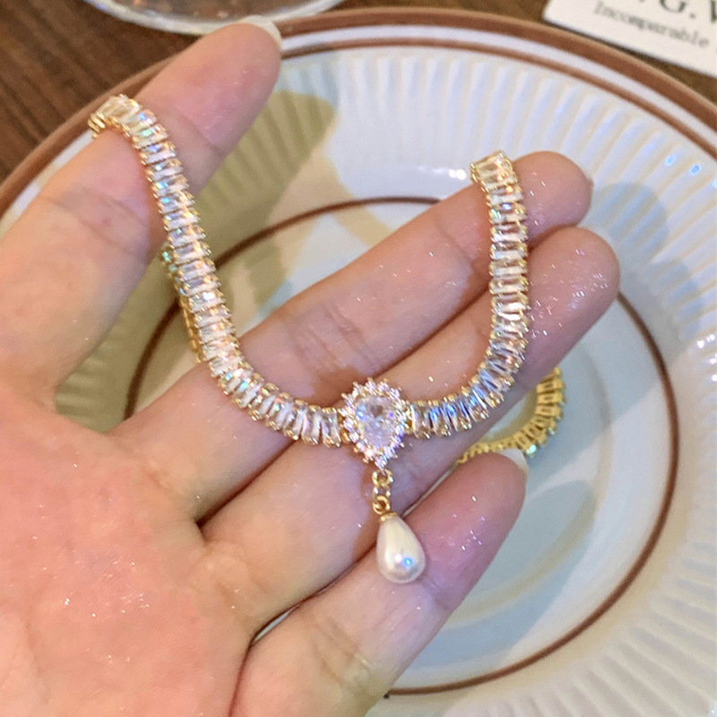 French Hepburn style zircon necklace, light luxury, niche and high-end design sense, teardrop-shaped pearl collarbone chain, Internet celebrity necklace pic 15
