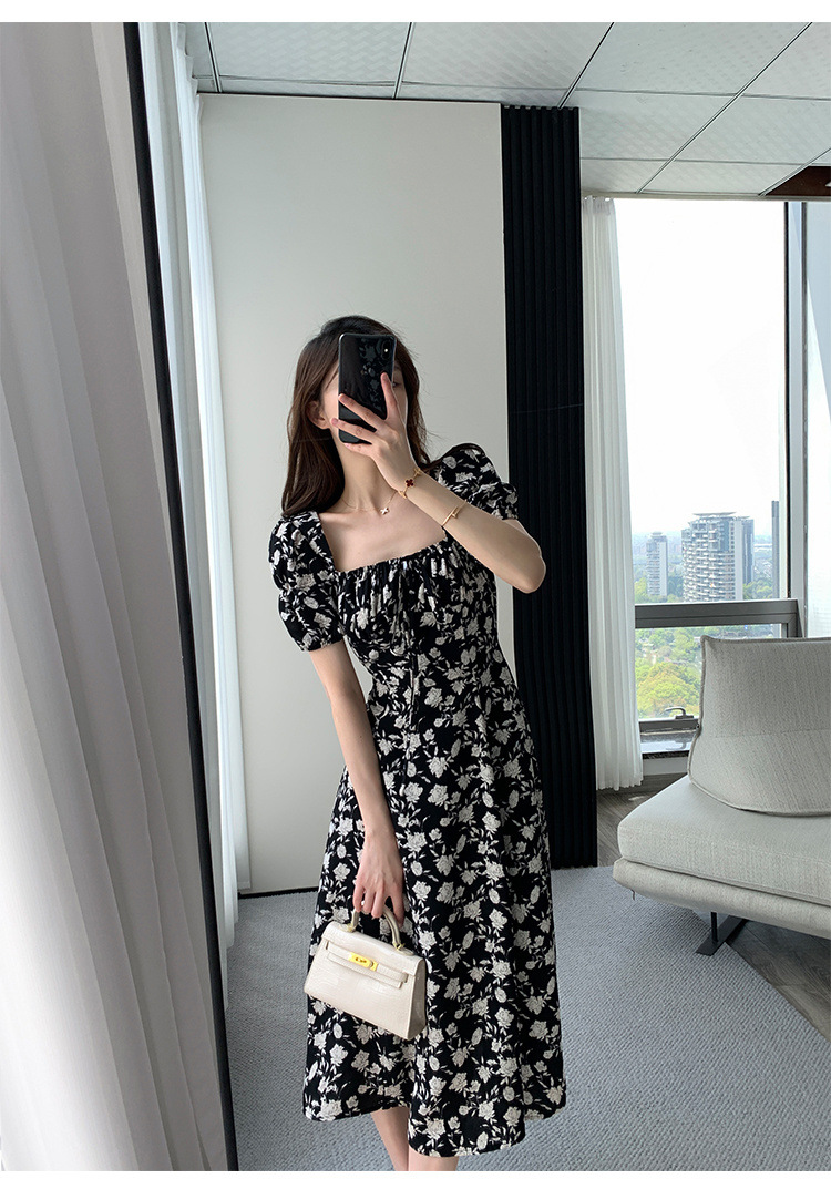 2024 New lantern-sleeved chiffon floral print dress for women, a summer style, French slit style, square neck long dress pic 2