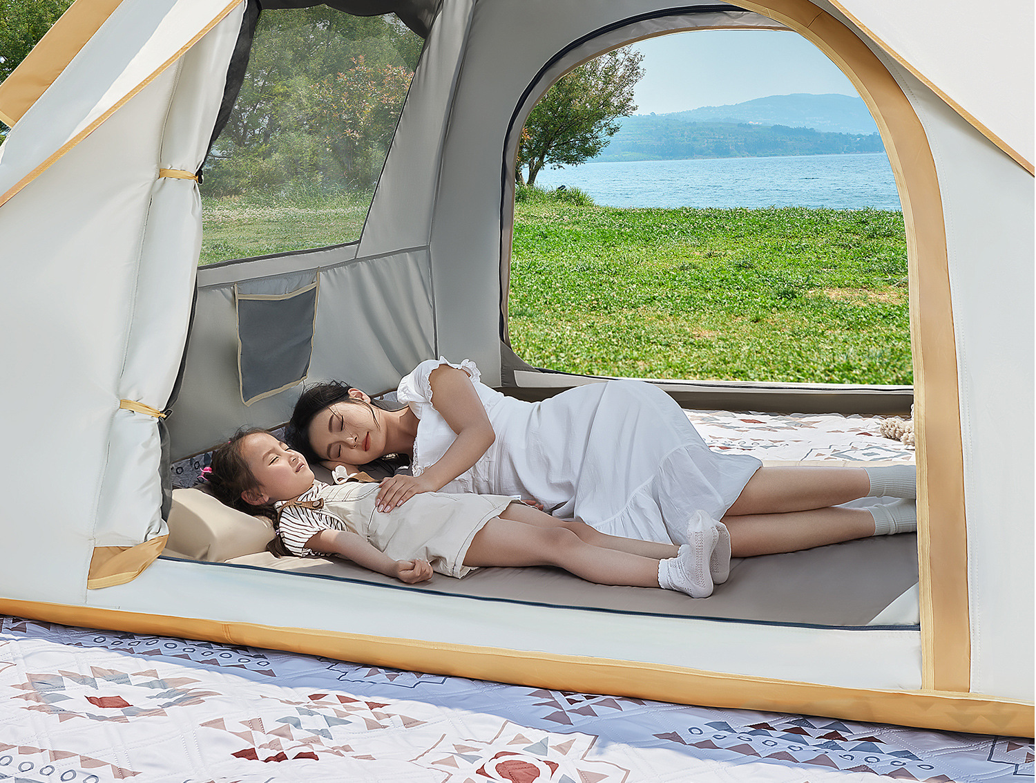 Outdoor inflatable tent for 3-person family camping, waterproof, breathable and portable pic 10