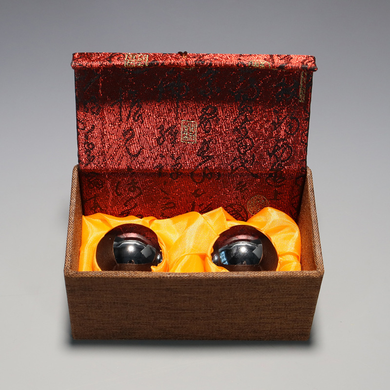 Bulk gift box of Baoding iron balls, chrome-plated solid hollow ringtone, hand-spun massage fitness balls for the elderly pic 15