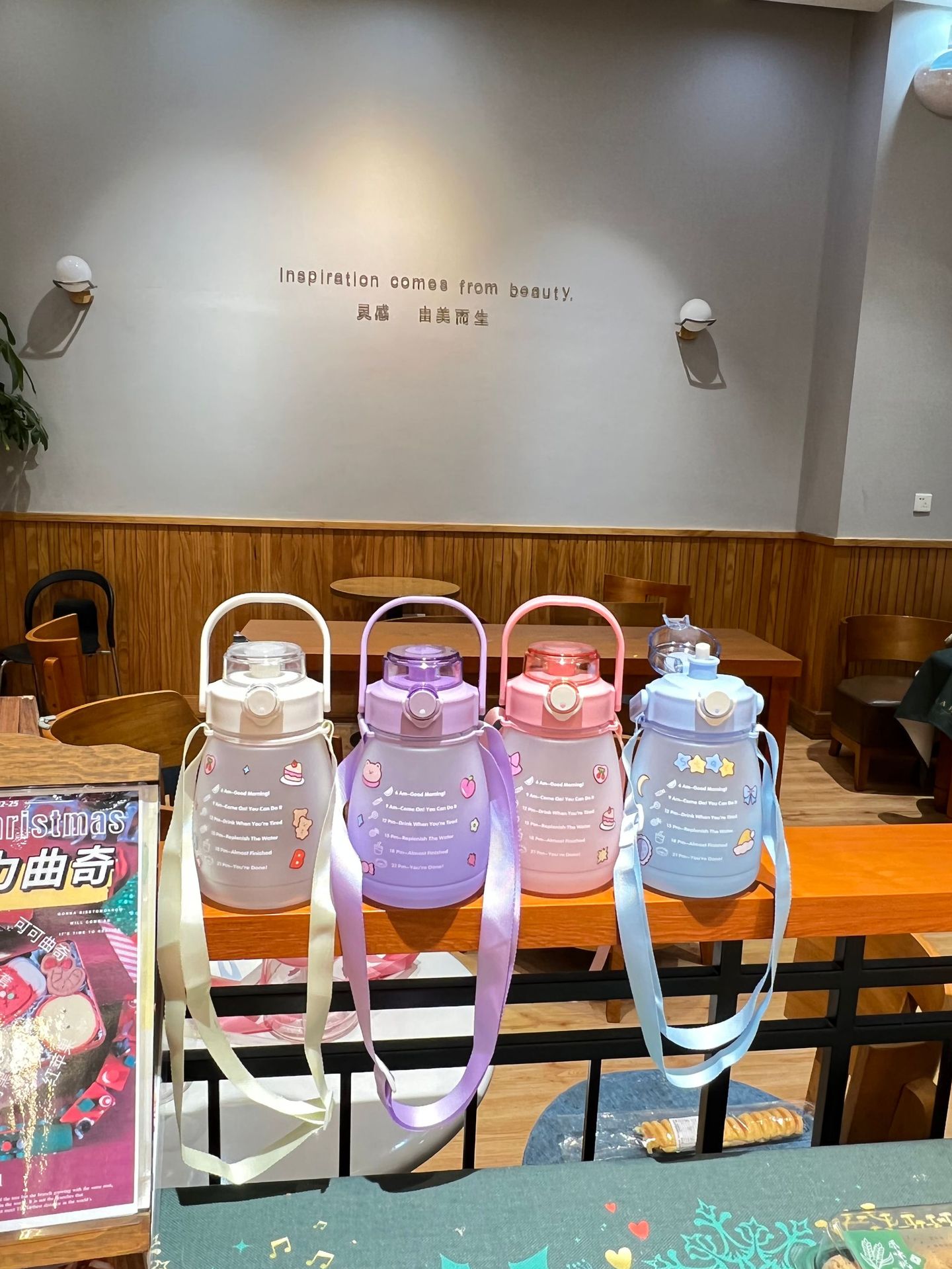 Cross-border Amazon cute large-capacity straw cup, plastic big-bellied cup, gradient color, summer Internet celebrity 1300ML water cup pic 5