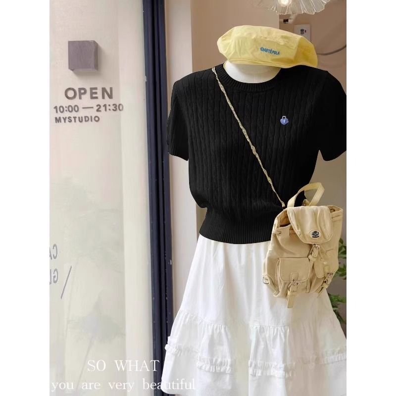 2025冰丝刺绣绞花针织薄款短袖正肩t恤女夏季小个子小众短款上衣详情4