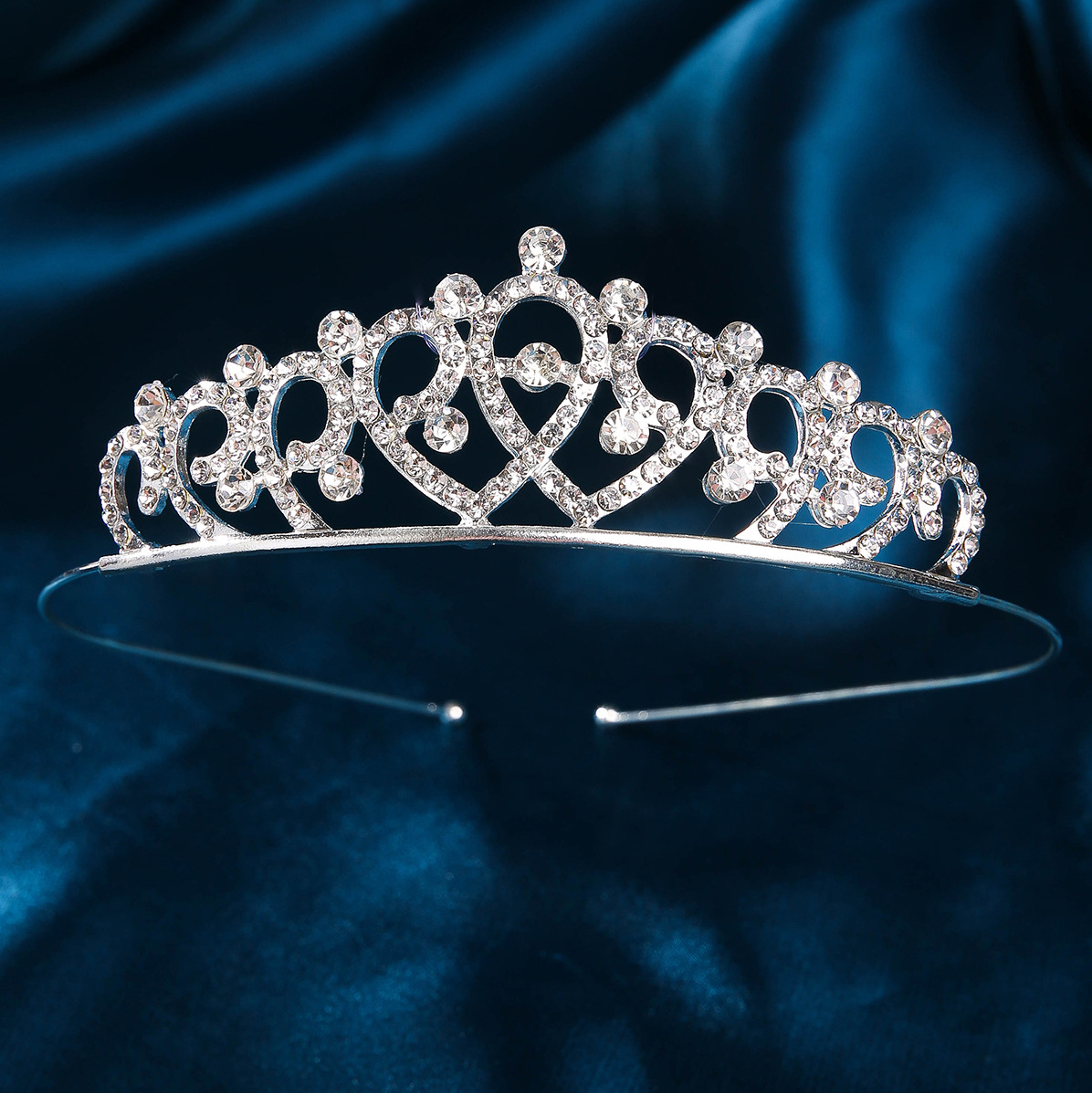 Factory direct sales of simple and elegant hair bands and headwear for brides, wedding accessories and ornaments, white rhinocones, princess hair ornaments and crowns pic 9