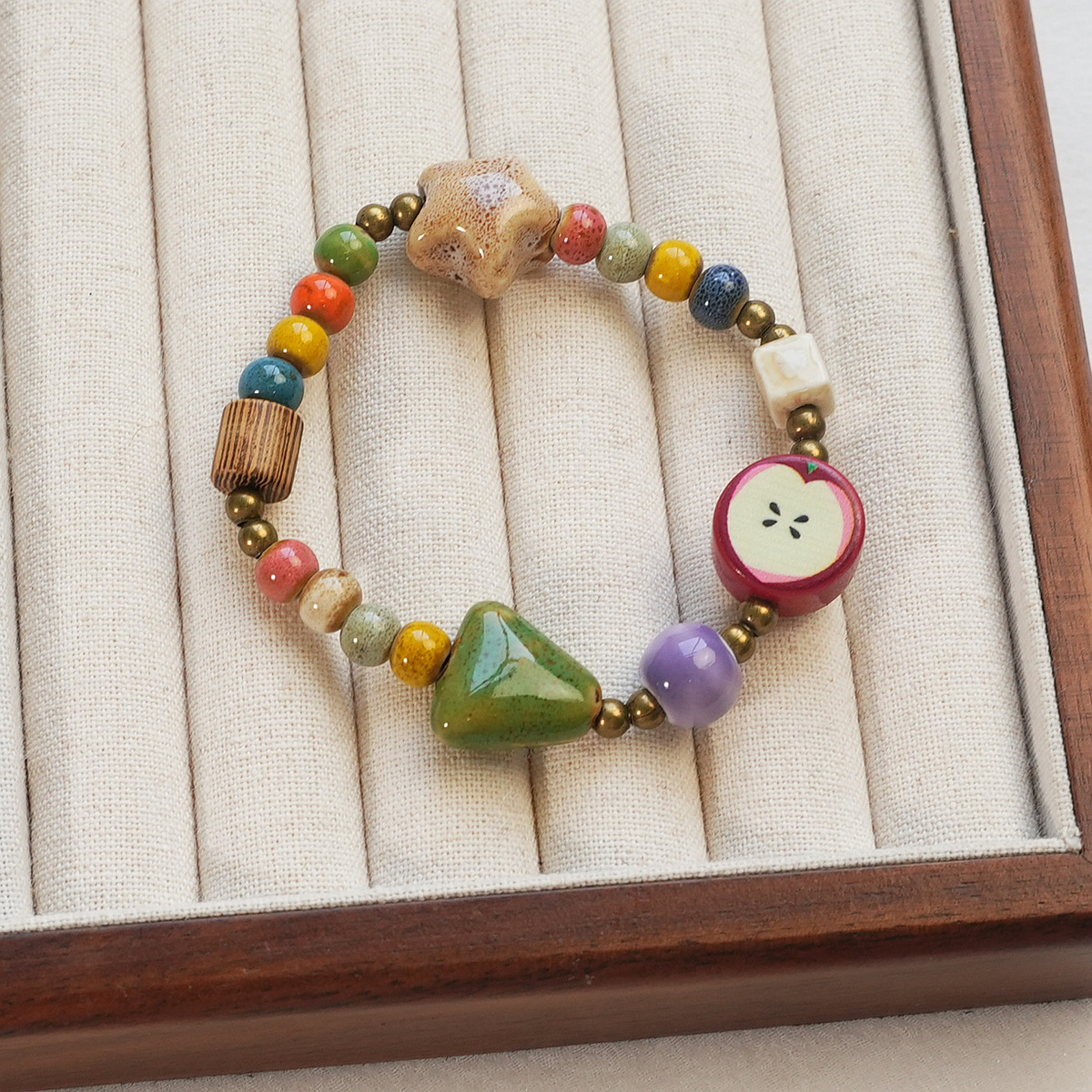 Jingdezhen ceramic bracelet, ten yuan, three strings of ancient-style beads, new Chinese-style bracelets, versatile and popular accessories wholesale pic 5