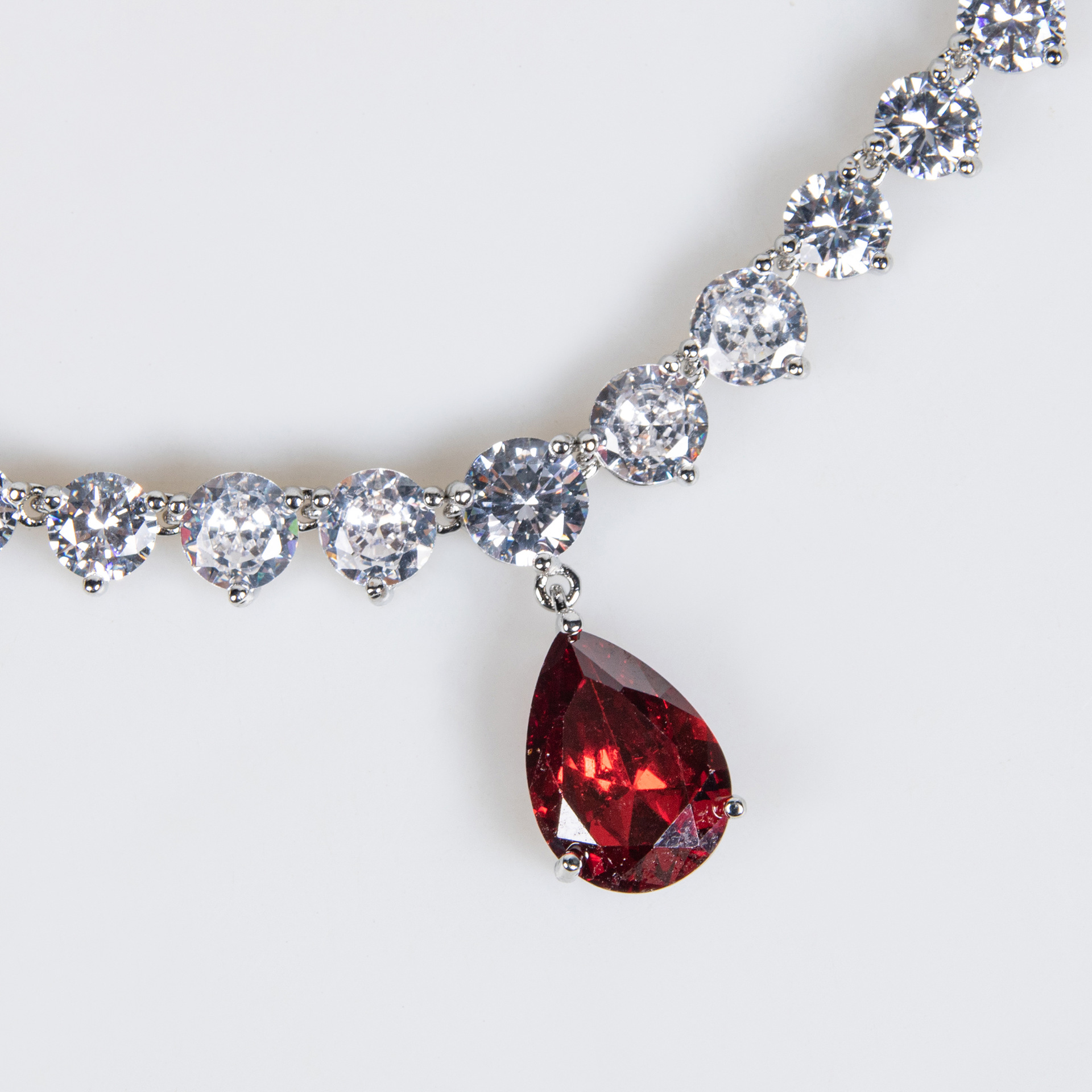 High-end luxurious water drop zircon collarbone chain bridal dress necklace, simple, elegant and fashionable European and American earring set pic 3