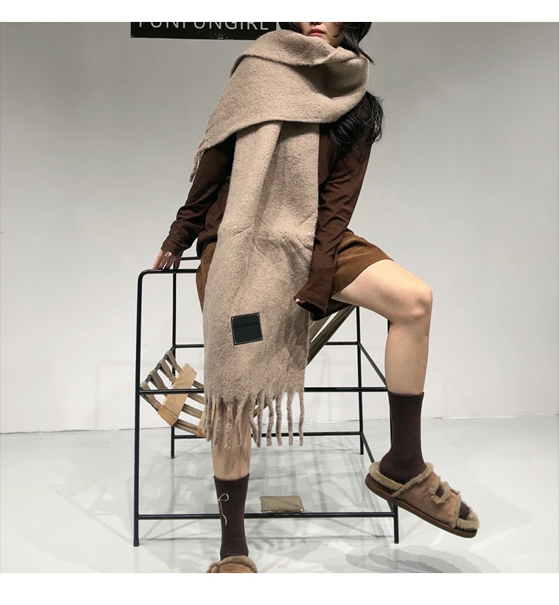 Autumn and winter Ankela Red Wool Scarf for women, new solid color thickened warm scarf, high-end, simple and versatile shawl pic 25