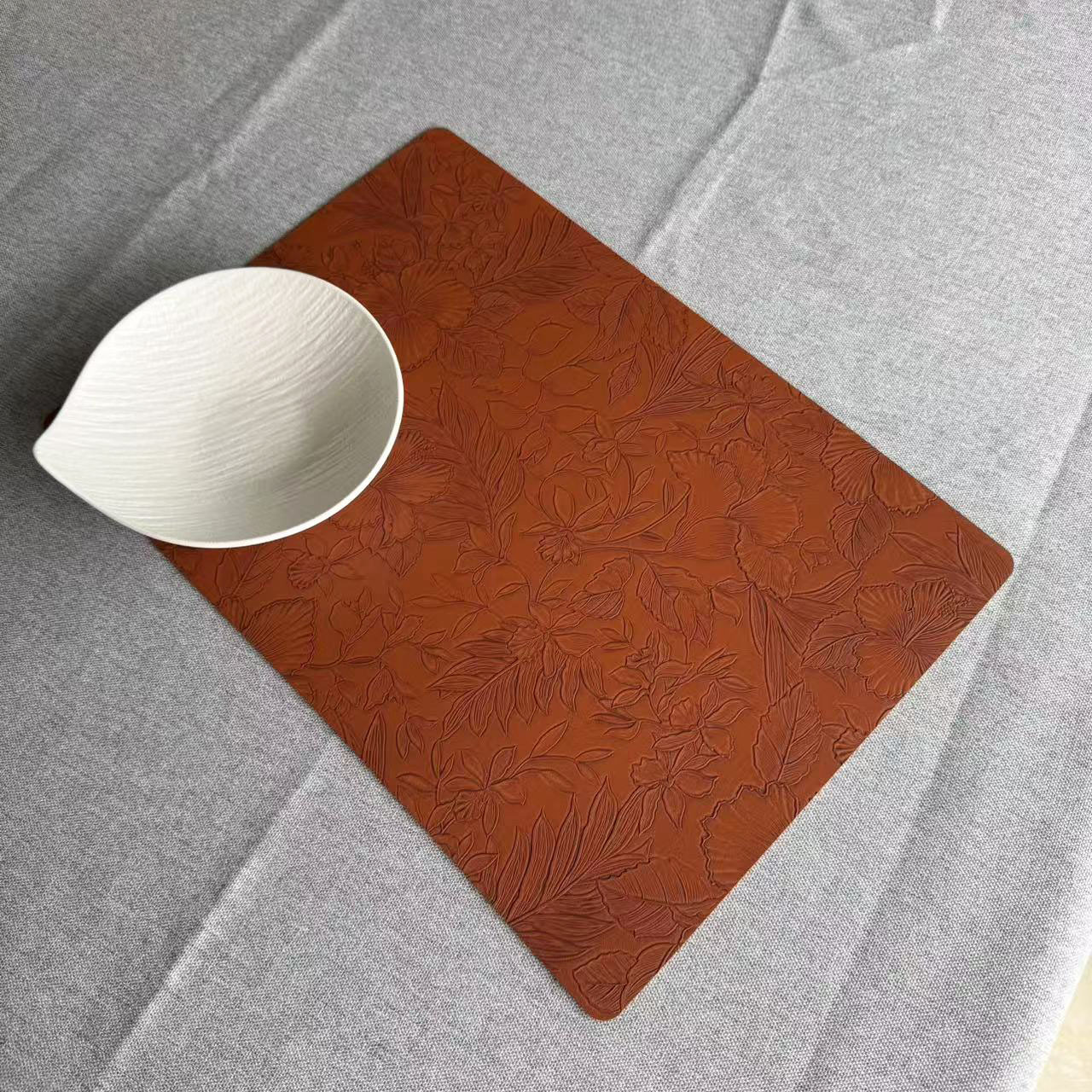 现货跨境北欧风皮革西餐垫双面方形酒店家居隔热桌垫创意防滑碗垫详情10