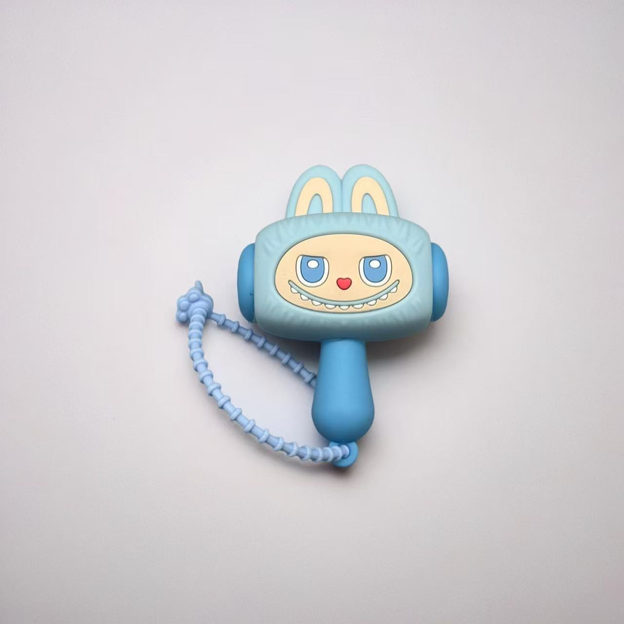 Silicone Sanrio hammer keychain pendant that makes sound when shaken. Cute cartoon and stress-relieving schoolbag doll pendant pic 7
