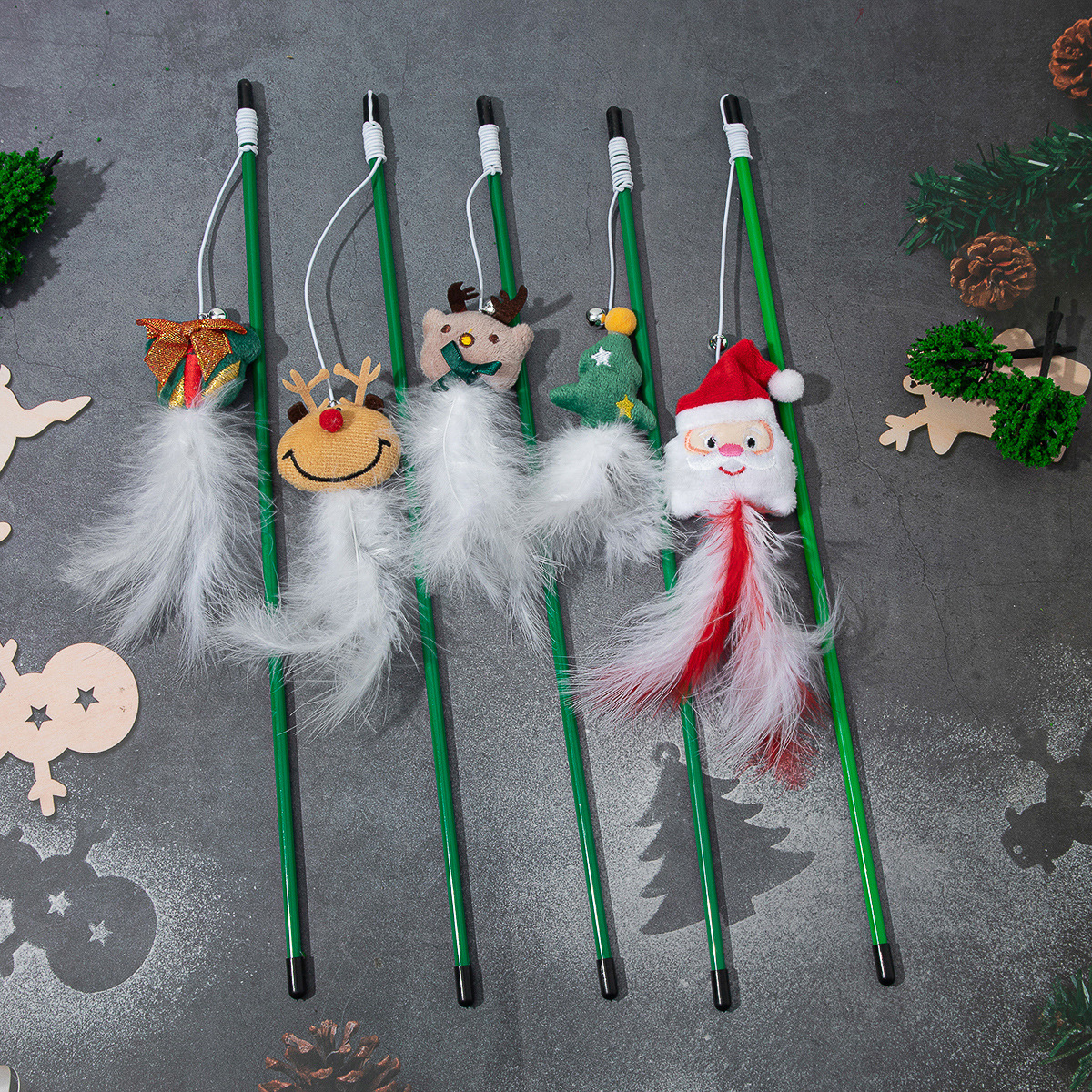 新款圣诞系列逗猫棒玩偶麋鹿带羽毛铃铛逗猫棒厂家圣诞猫玩具批发详情21