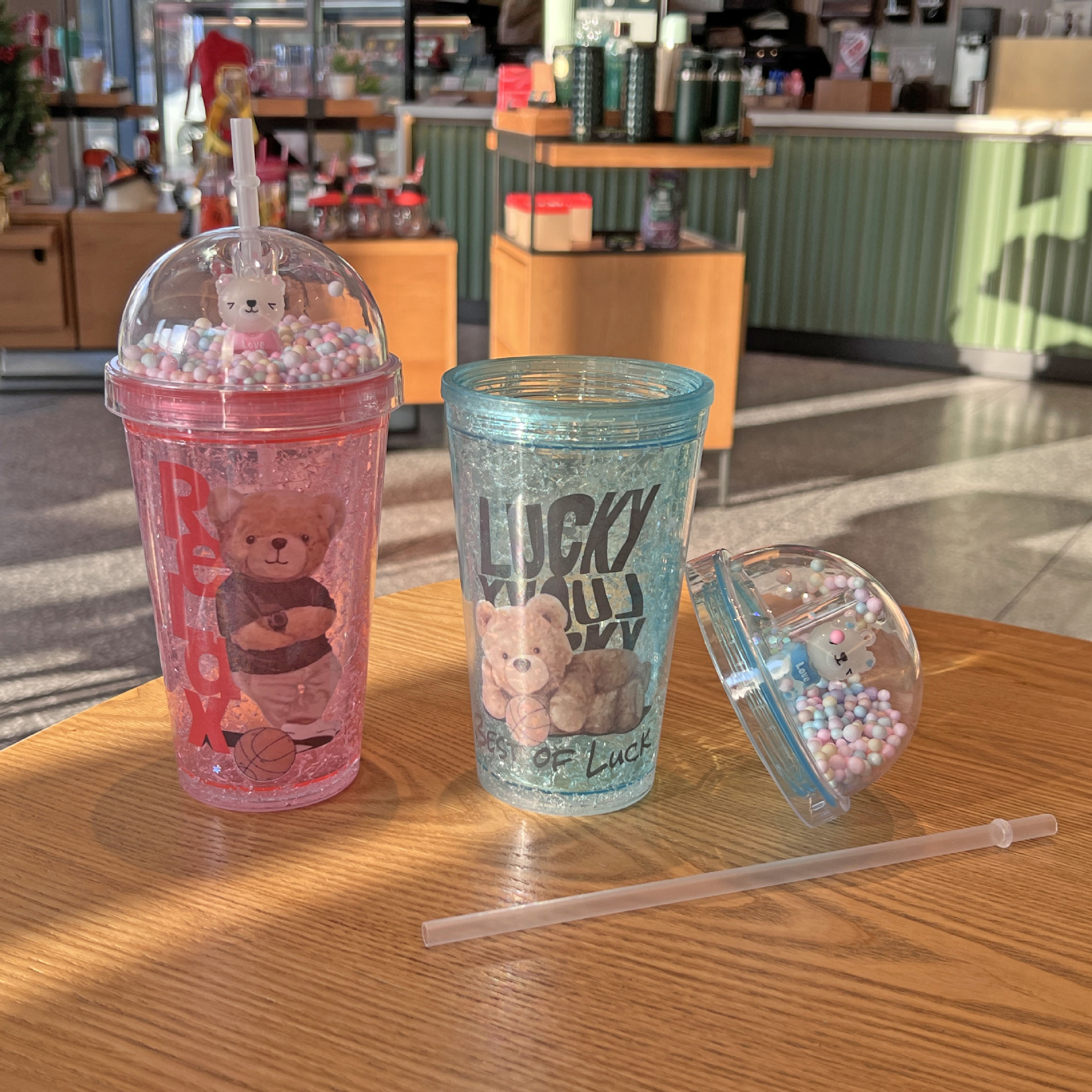 跨境新款卡通小熊杯双层塑料水杯可爱儿童便携高颜值吸管杯碎冰杯详情11