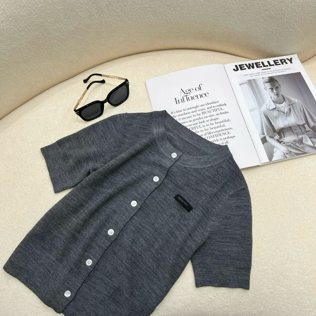 The 2024 summer new M fine-count woolen woven label commuting, smart and stylish slim short knitted cardigan pic 11