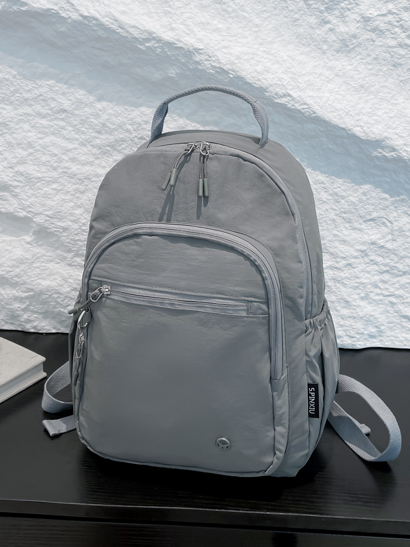 现货外贸跨境大容量轻便多隔层女士休闲百搭防泼水学生双肩包学生详情38