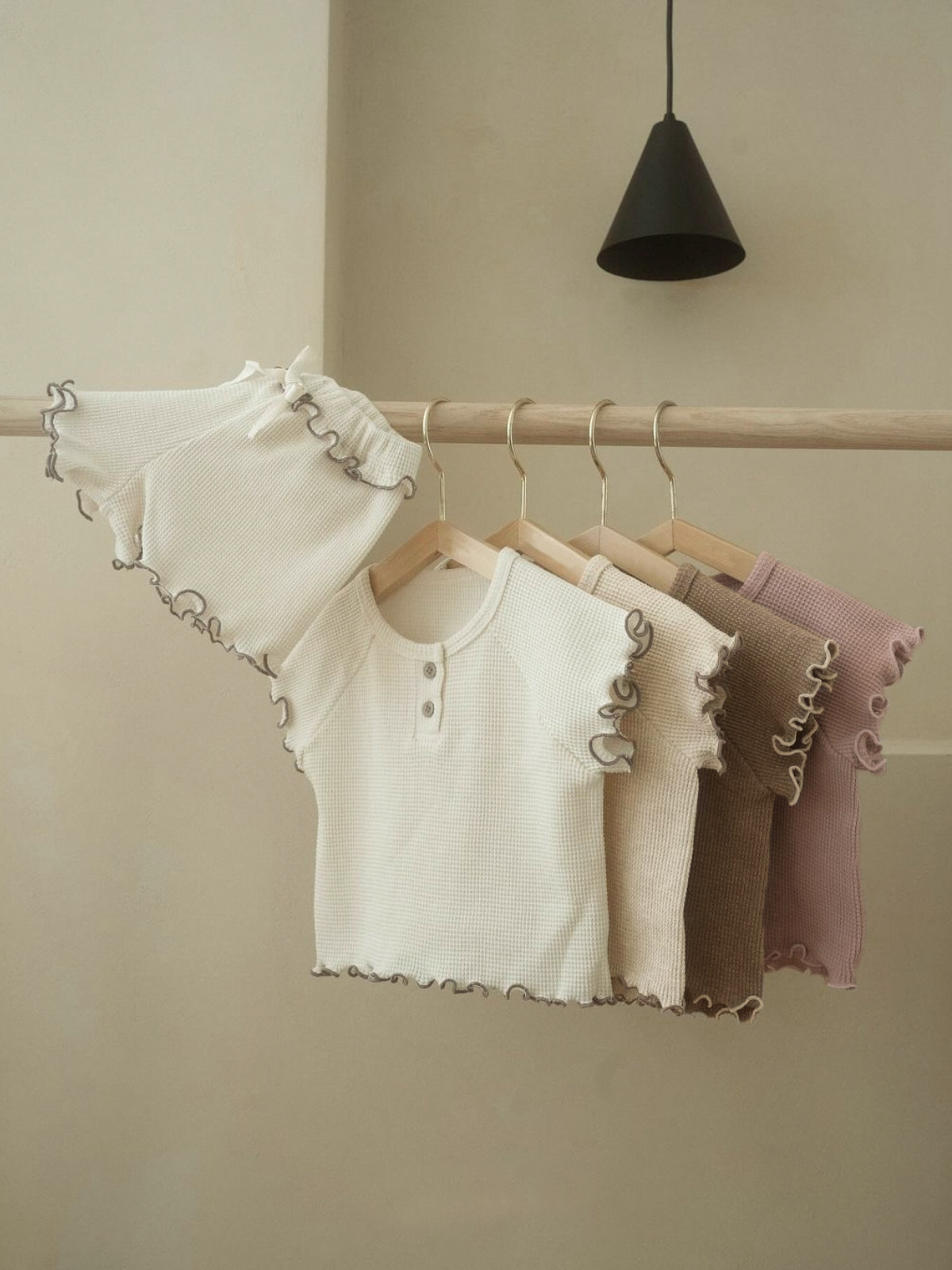 New summer baby Waffle wavy fringed short-sleeved T-shirt + shorts two-piece set for girls pic 30