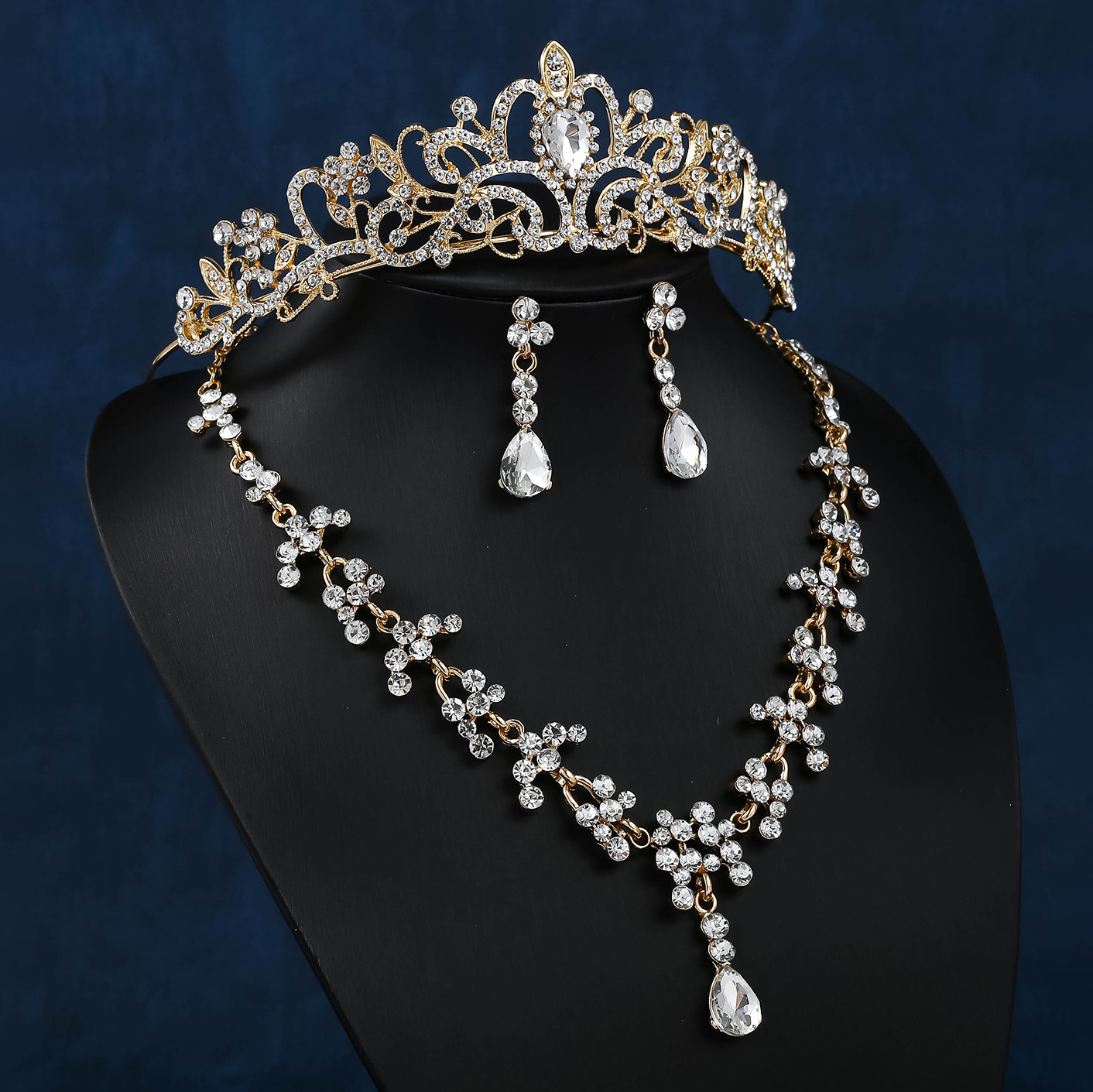 新娘皇冠婚纱礼服头饰生日成人礼演出百搭水钻发箍奢华王冠批发详情15