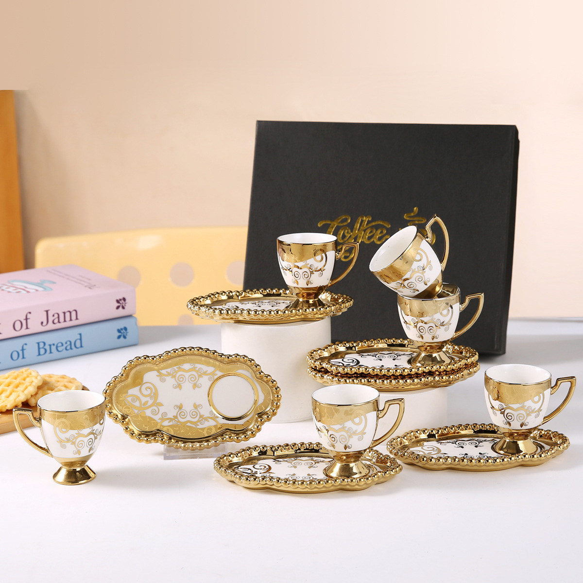 European-style ceramic cups, gold-plated creative coffee cup and saucer sets, Middle Eastern, European and American electroplated cups, business gift wine glasses pic 4