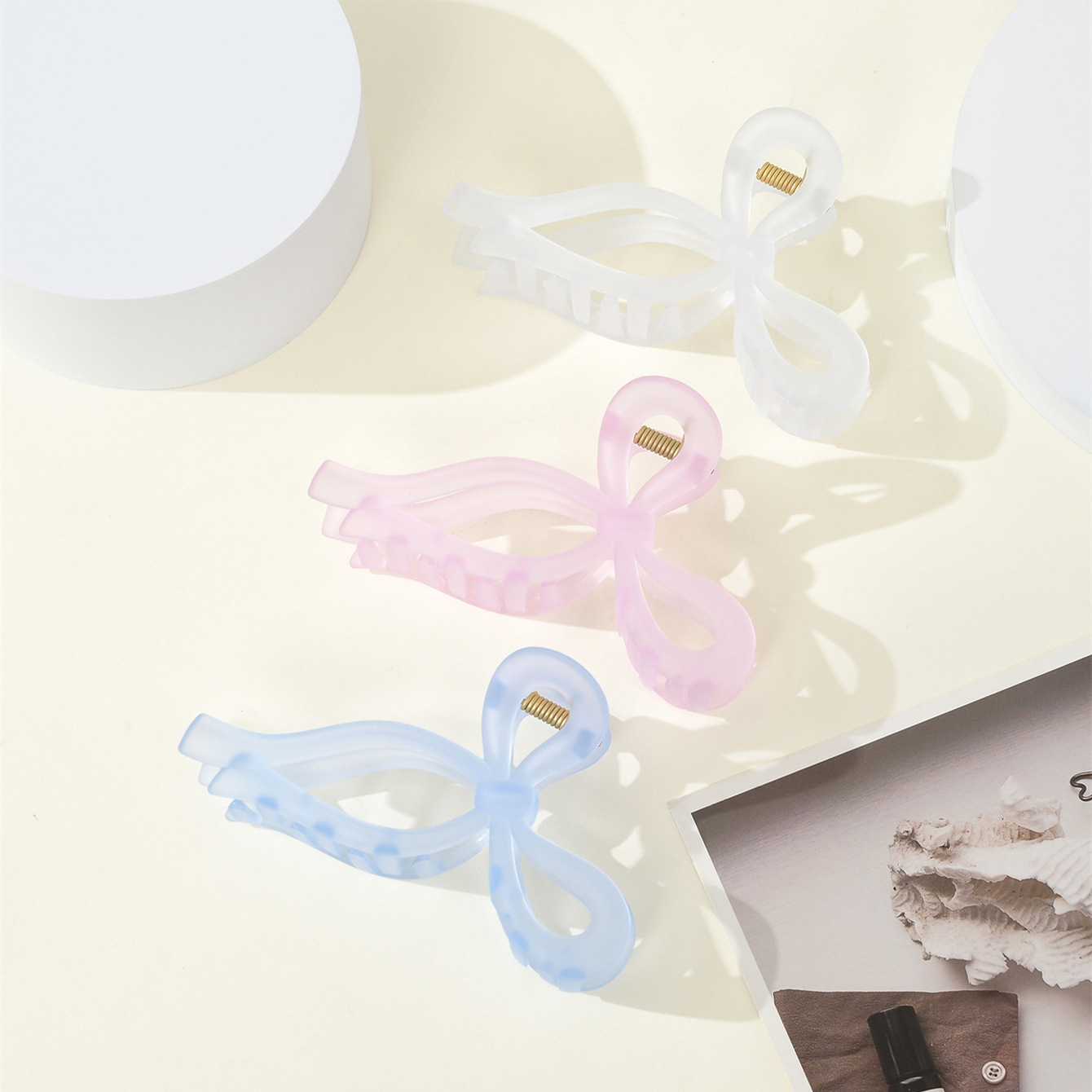 Ins-style macaron-colored hair clips with a matte texture, versatile shark clips, back head hair accessories, and bath hair clips pic 6