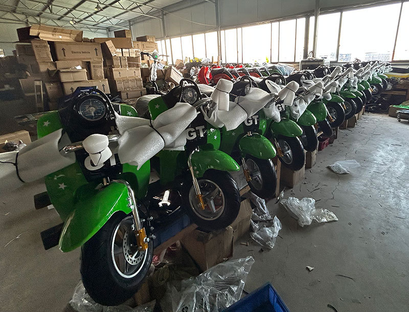 跨境电动小龟王电动车 36v儿童迷你两轮摩托铅酸电瓶车多色可选详情7